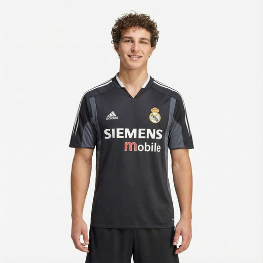 Camisa Retrô Real Madrid 2004/05 II