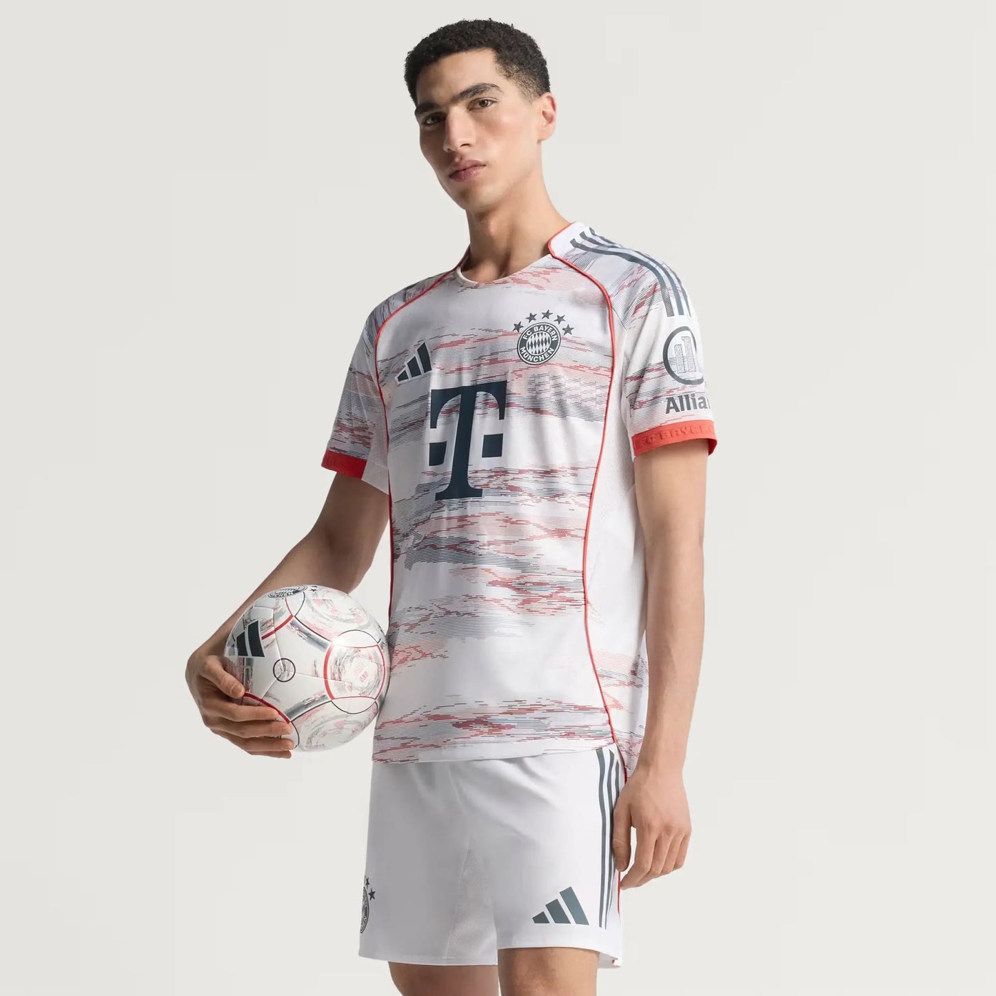 Camisa Adidas Bayern de Munique 2025/26 II Authentic