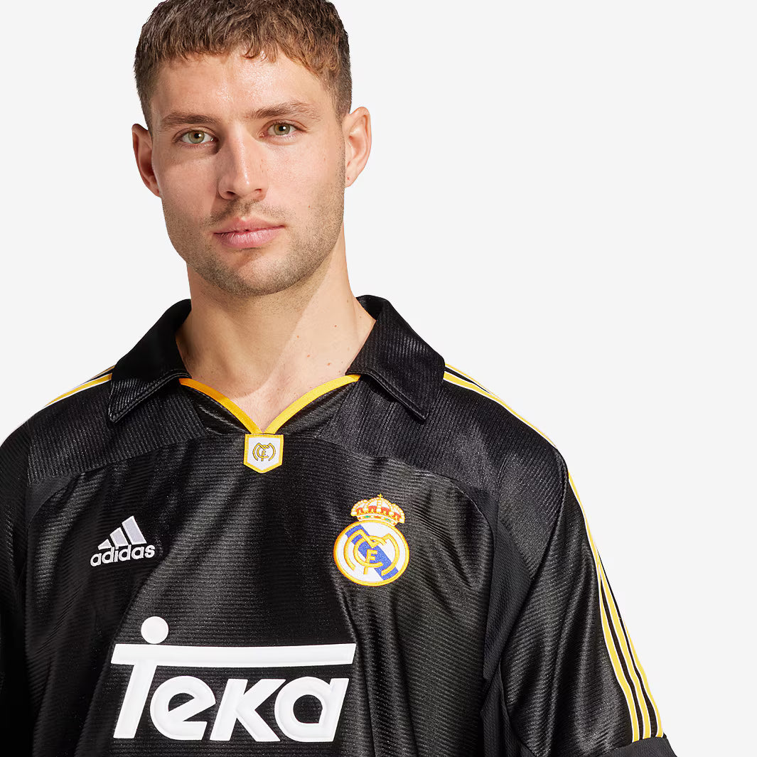 Camisa Retrô Real Madrid 99/2000 II